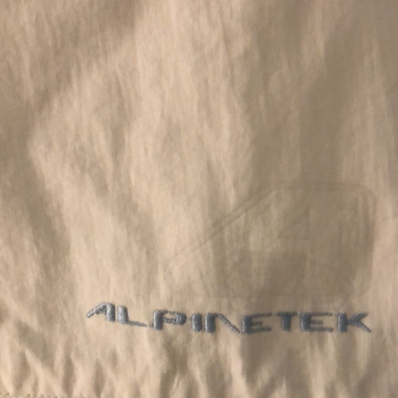 ALPINETEK Women’s Winter Jacket - Picture 3 of 8